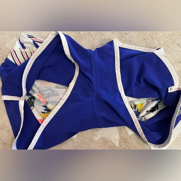 Lululemon Seawheeze Speed Up Shorts LR 2.5” size 4 - Picture 5 of 7